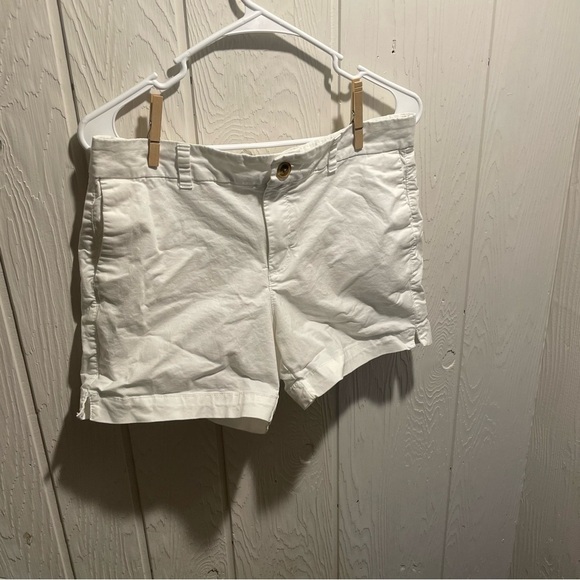 Old Navy Everyday Shorts Size 6 - Picture 2 of 6